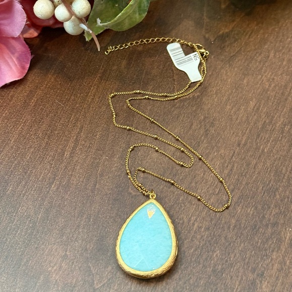 Beautiful Teardrop Amazonite Gemstone Pendant necklace - Picture 4 of 11